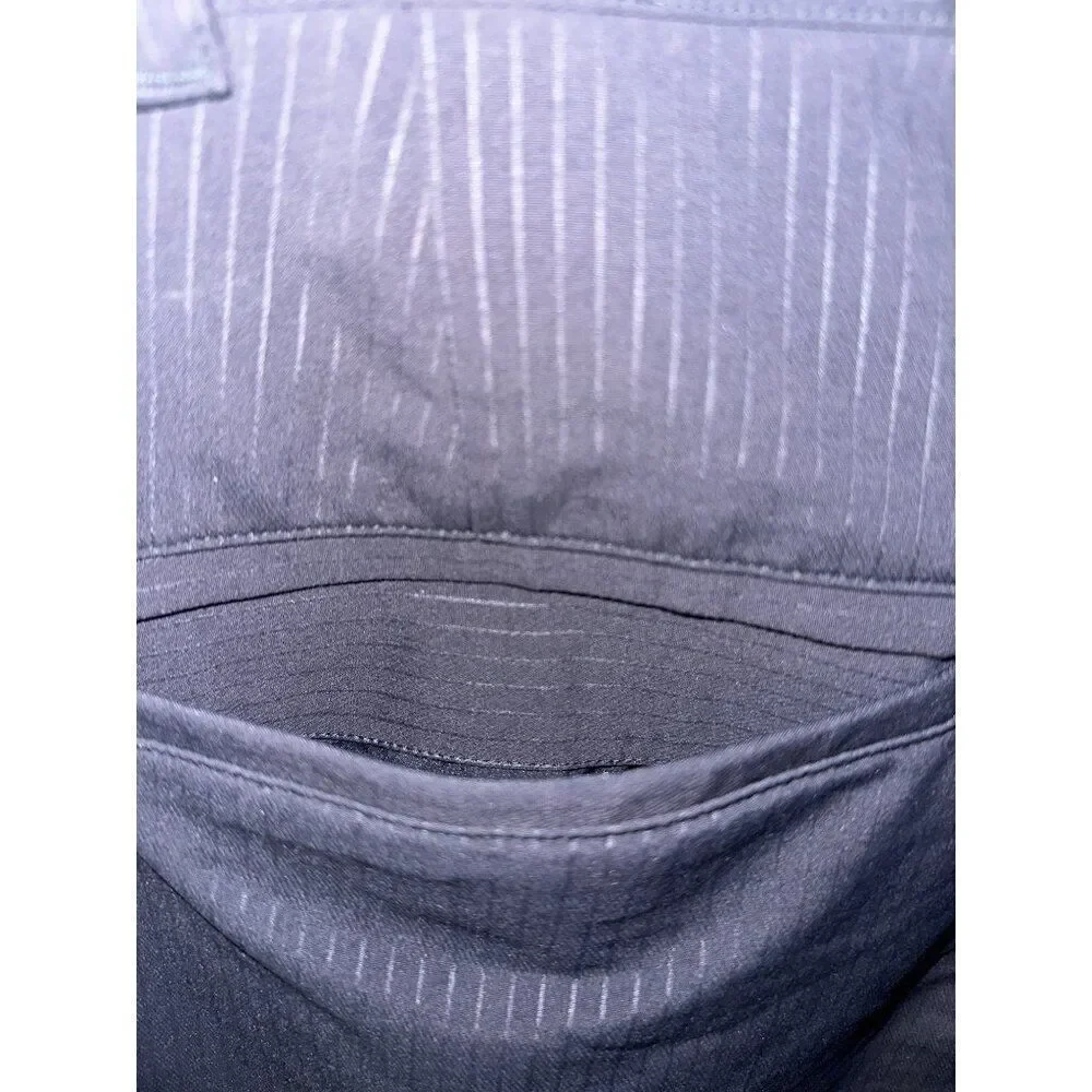 Under Armour Black Stripe Shorts  Size 40‎